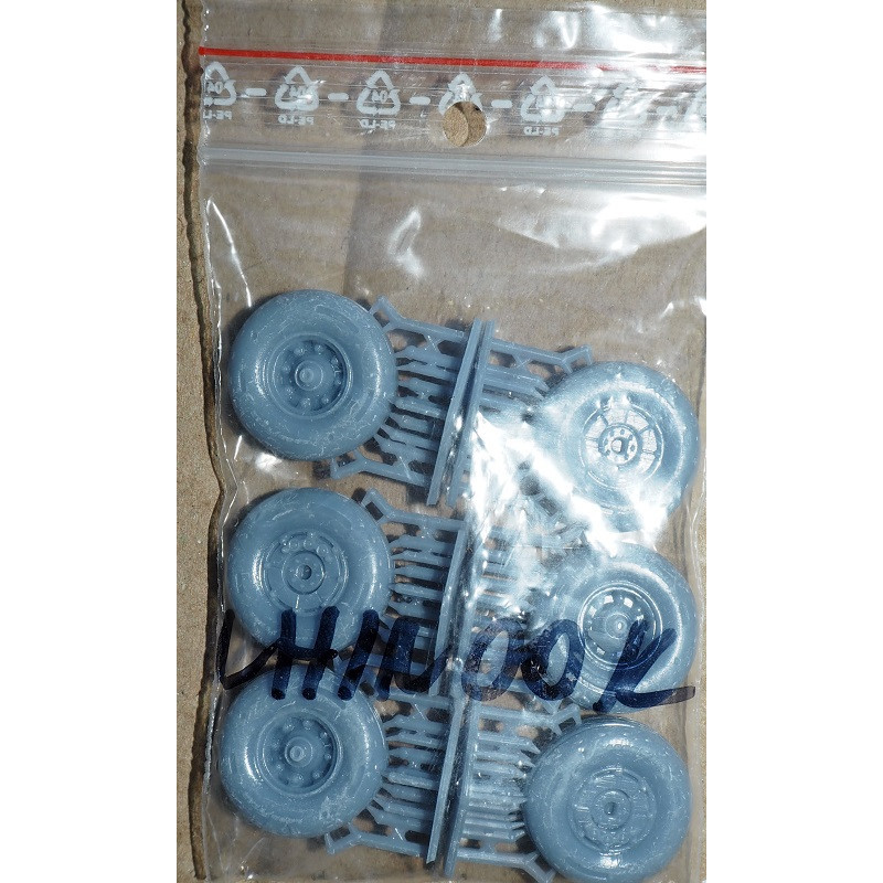 CH-47F “Chinook” – the US multi-purpose transport helicopter – a 3D printed plastic wheels