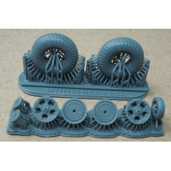 Vickers Supermarine „Spitfire“ Mk. I – V – the British fighter - 3D - plastic wheels (tire with treads)