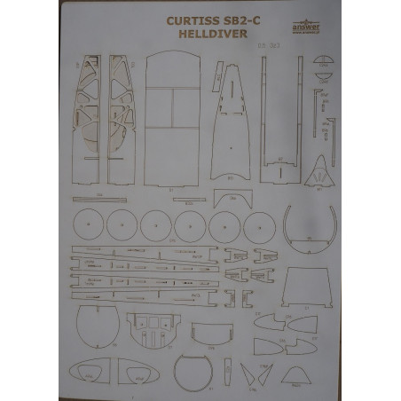 Curtiss SB2C-4 „Helldiver“ – JAV pikiruojantis bombonešis – lazeriu pjautos karkaso detalės