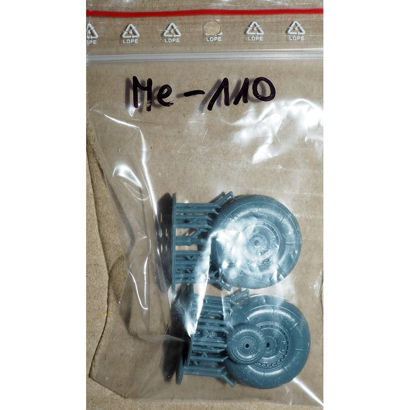 Messerschmitt Bf-110E - the German heavy night fighter – a 3D printed wheels